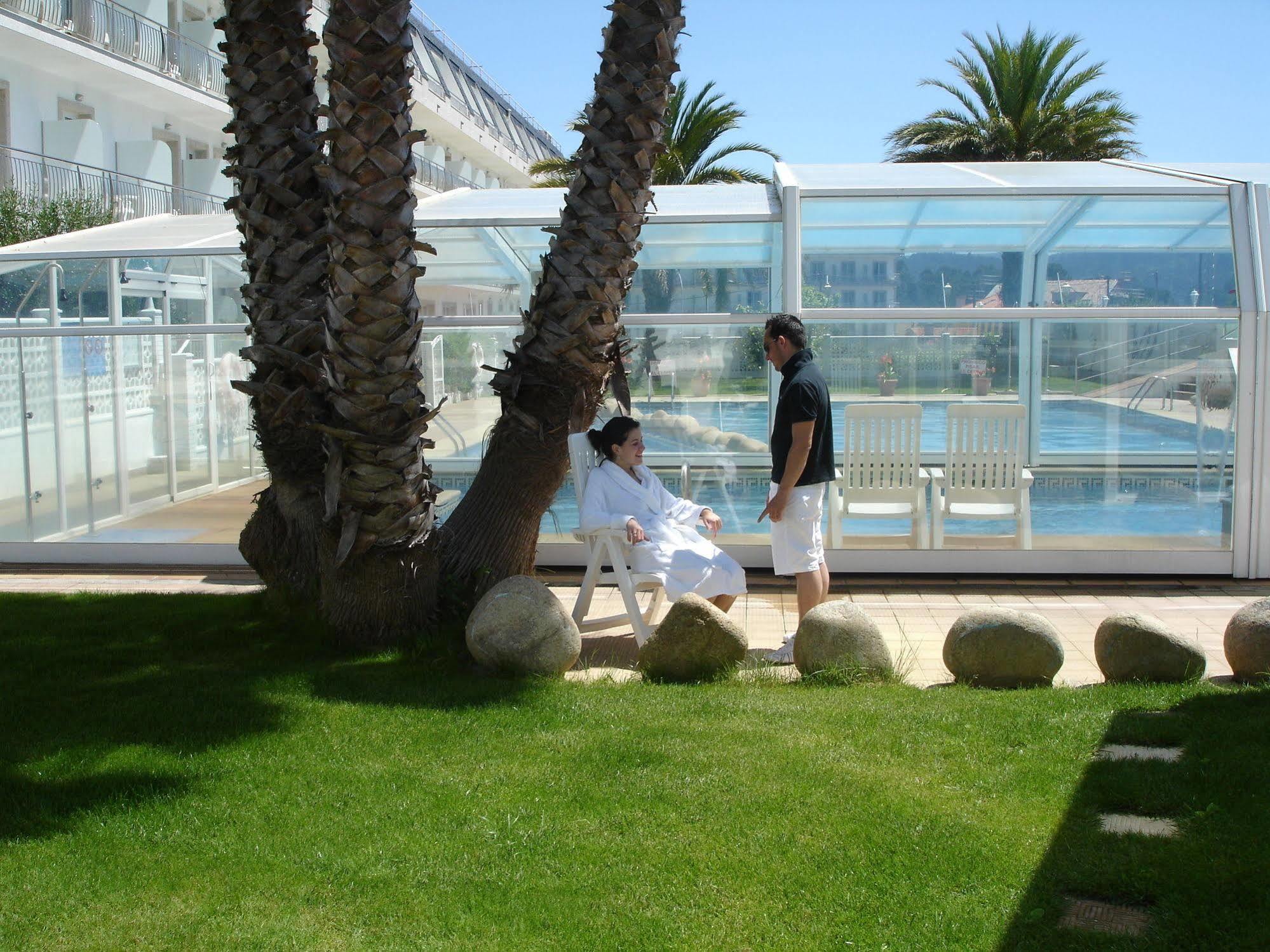 Hotel Nuevo Vichona Sanxenxo Extérieur photo