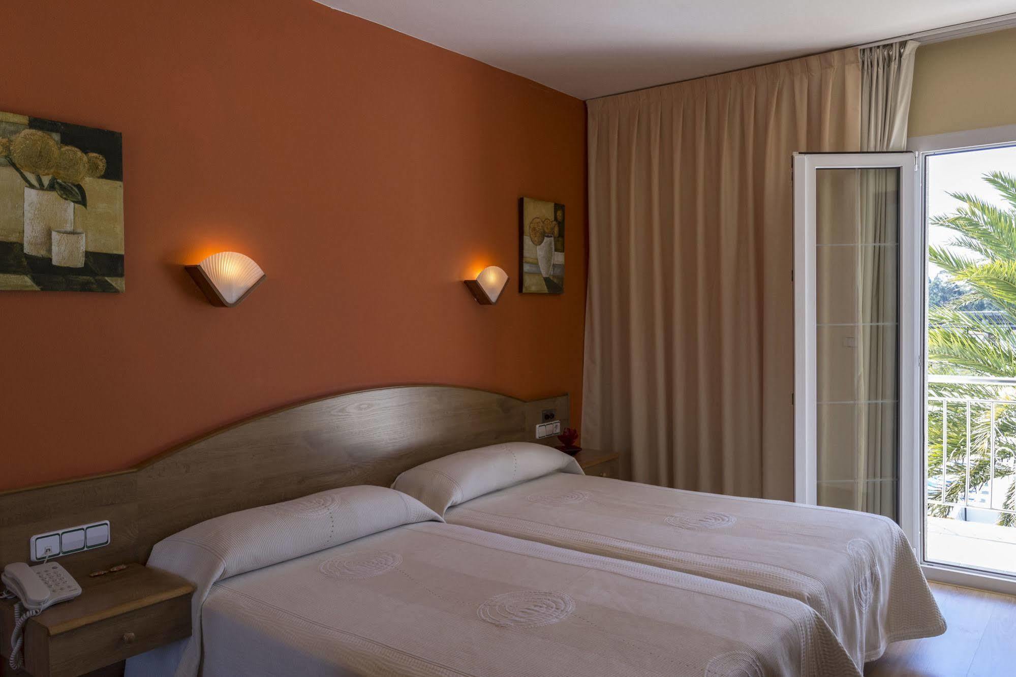 Hotel Nuevo Vichona Sanxenxo Extérieur photo